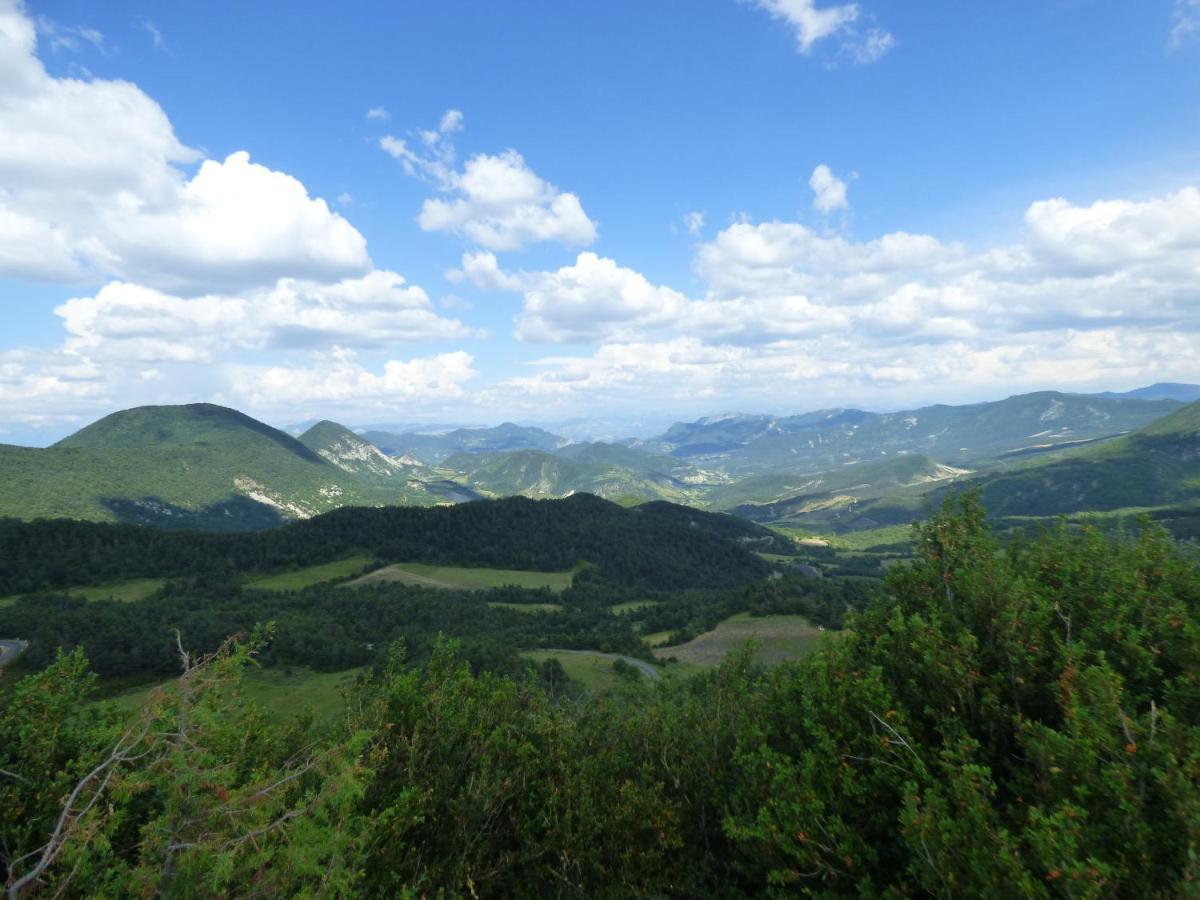 Le Relais Des Baronnies Ξενοδοχείο Montjay  Εξωτερικό φωτογραφία